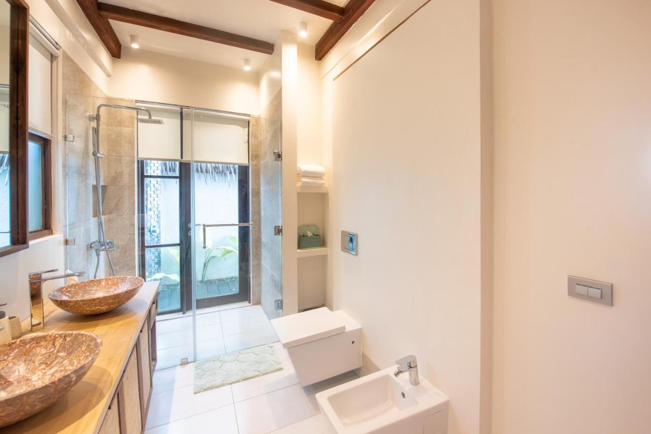 L'Osteria Luxe Beachfront B&B General Luna  Exteriér fotografie