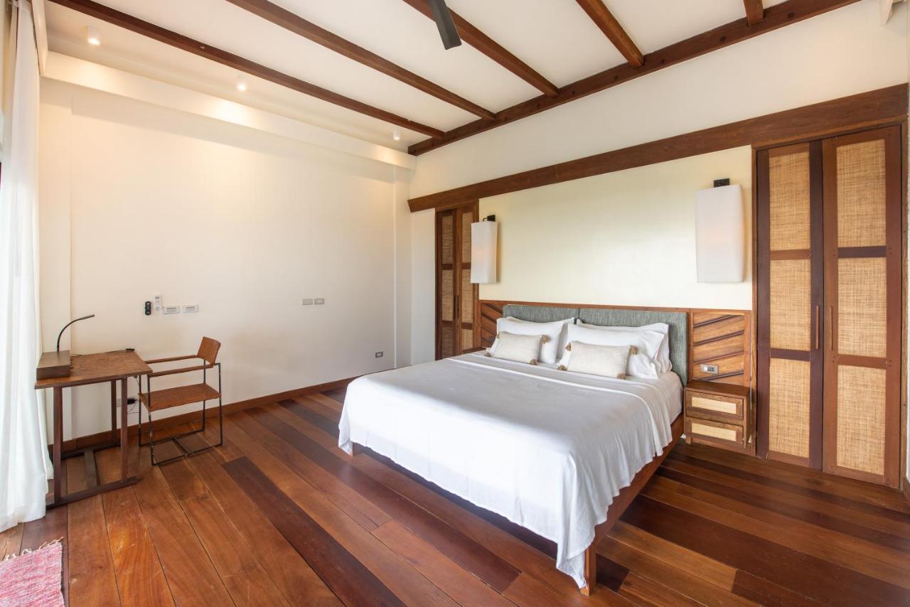 L'Osteria Luxe Beachfront B&B General Luna  Exteriér fotografie