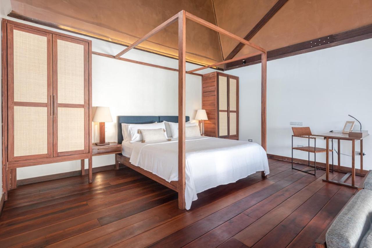 L'Osteria Luxe Beachfront B&B General Luna  Exteriér fotografie