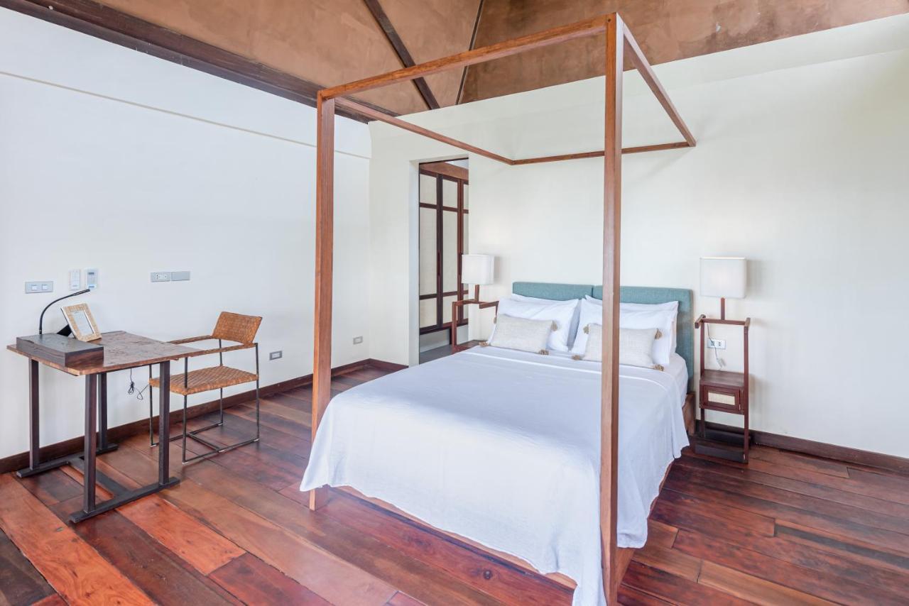 L'Osteria Luxe Beachfront B&B General Luna  Exteriér fotografie