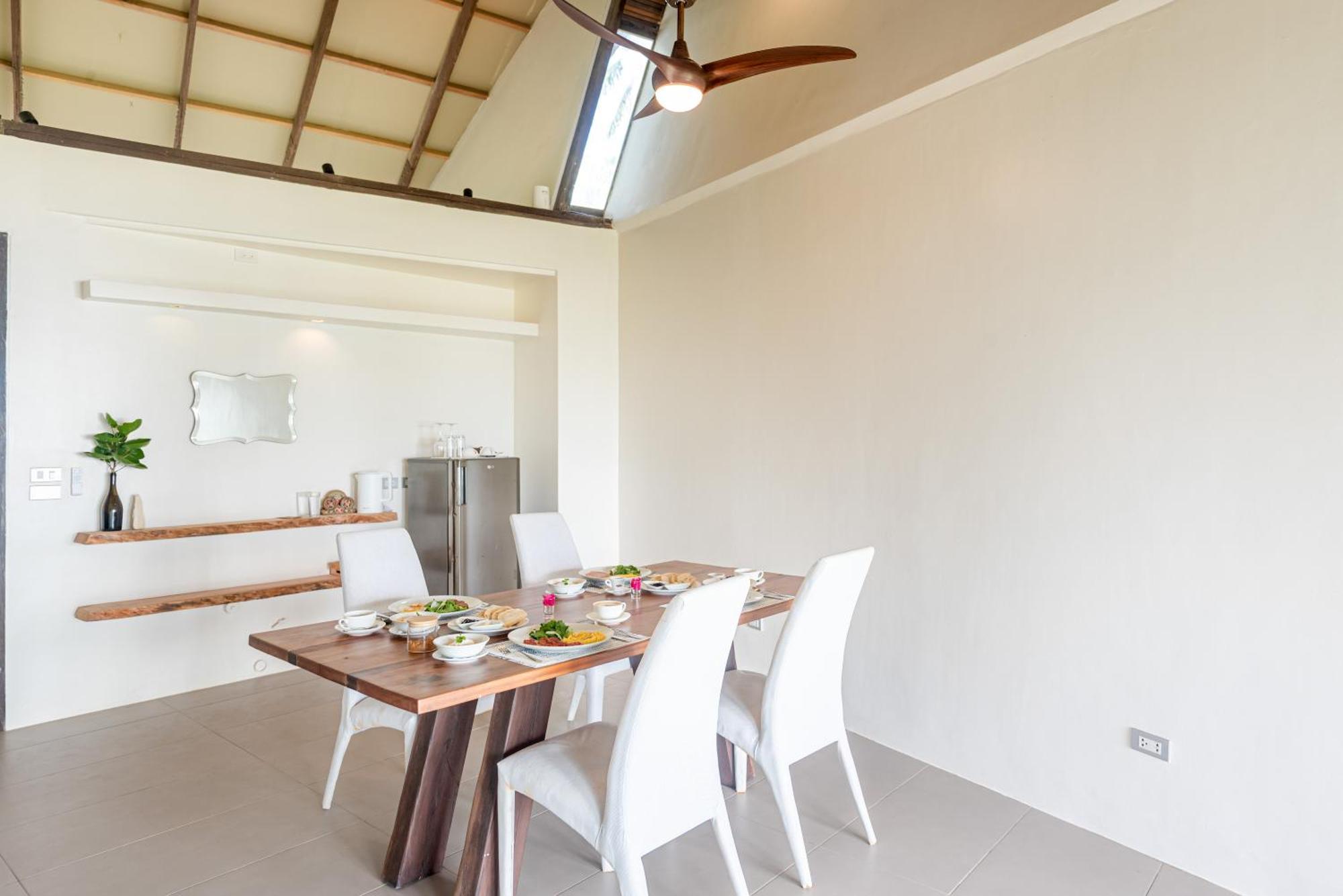 L'Osteria Luxe Beachfront B&B General Luna  Exteriér fotografie