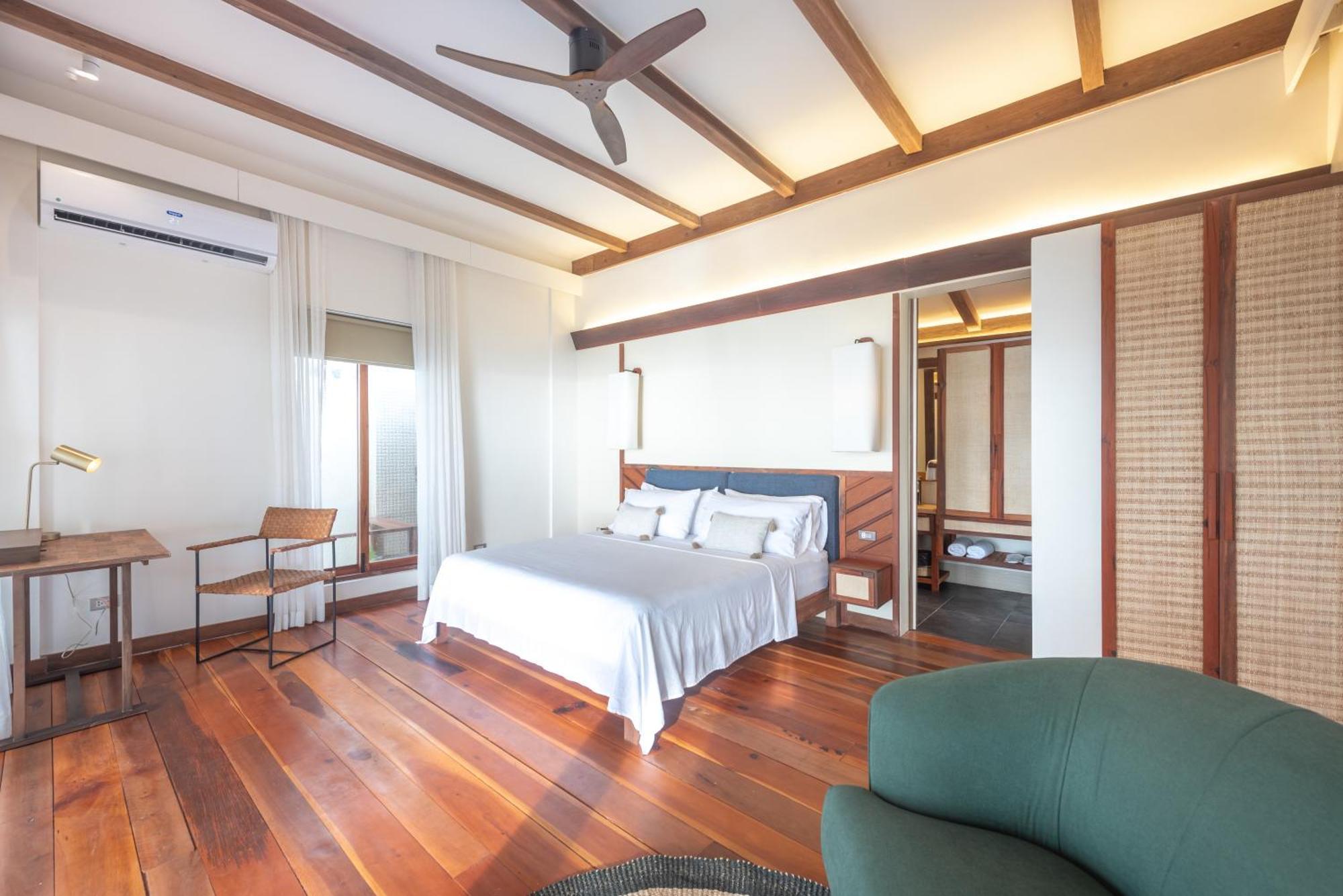 L'Osteria Luxe Beachfront B&B General Luna  Exteriér fotografie