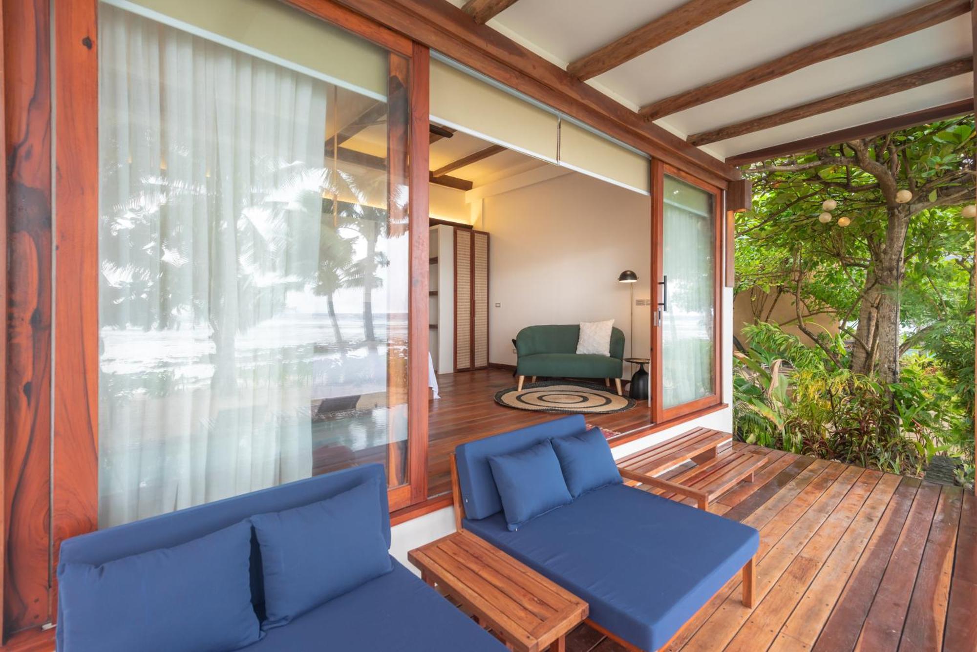 L'Osteria Luxe Beachfront B&B General Luna  Exteriér fotografie
