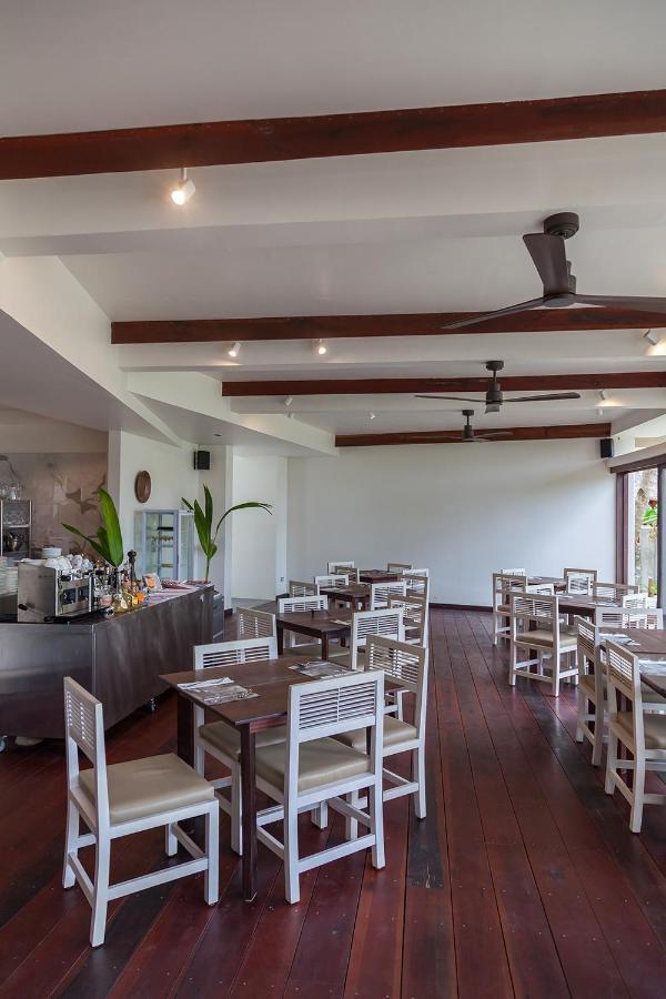 L'Osteria Luxe Beachfront B&B General Luna  Exteriér fotografie